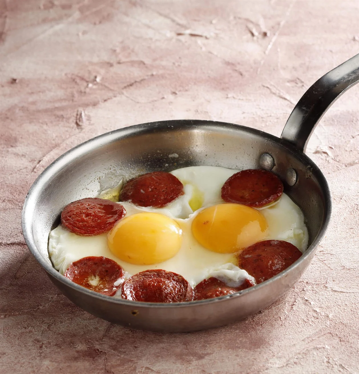 Sucuklu Sahan Yumurta